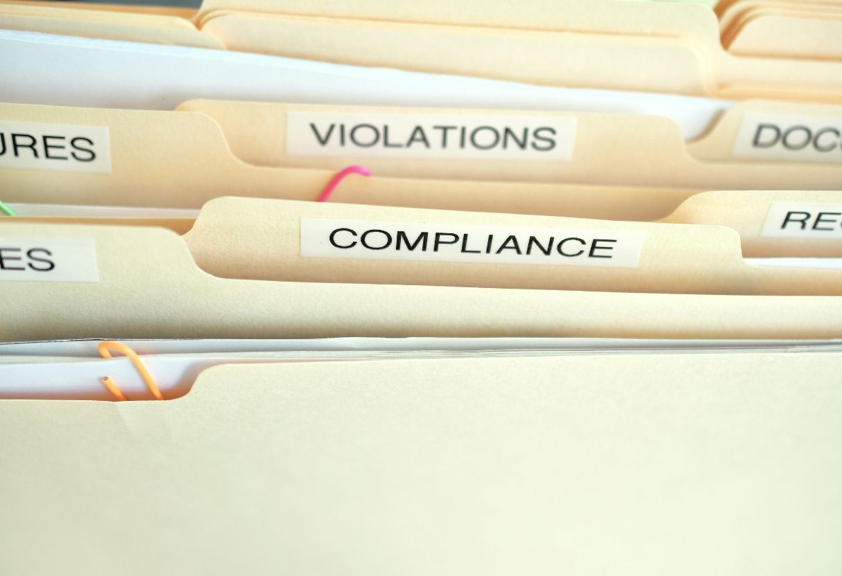 Folders with violations and compliance labels.